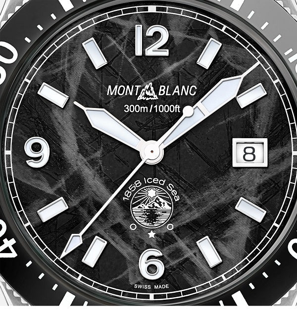 Montblanc 1858 Iced Sea Automatic Date ref: 129371 Herenhorloge 41mm met zwarte wijzerplaat en roestvrijstalen band. Luxe Zwitsers duikhorloge voor heren.
