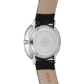 Achterkant van de Obaku Denmark V193GM CBRB Herenhorloge 44mm met roestvrijstalen kast en leren band. Waterbestendig en minimalistisch design.