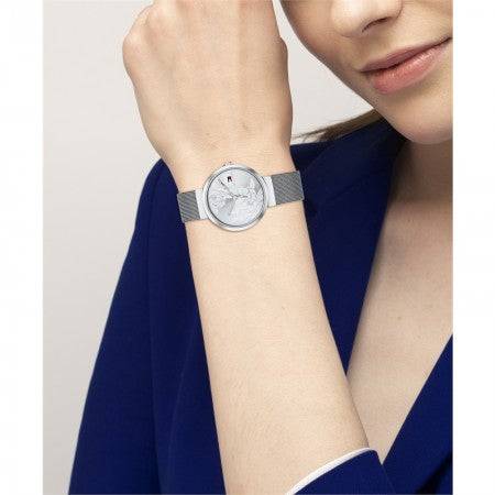 Tommy Hilfiger THGIFTSETLIBBY Libby dameshorloge 32mm in een luxe geschenkdoos met zilverkleurige armband. Elegant en stijlvol cadeau.