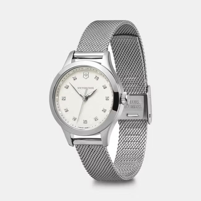 Victorinox Alliance 241919 Dameshorloge 37mm met zilverkleurige mesh band en parelmoer wijzerplaat met kristallen indexen, Swiss Made elegantie.