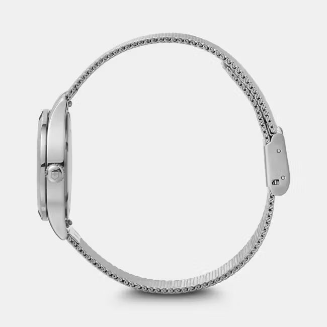 Zijaanzicht van de Victorinox Alliance 241919 Dameshorloge 37mm met zilveren mesh horlogeband. Elegant Swiss Made dameshorloge met slanke afwerking.