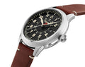 Alpina Startimer Herenhorloge 44mm Limited Edition met zwart wijzerplaat, beige cijfers en bruin lederen band, Swiss Made kwaliteit.