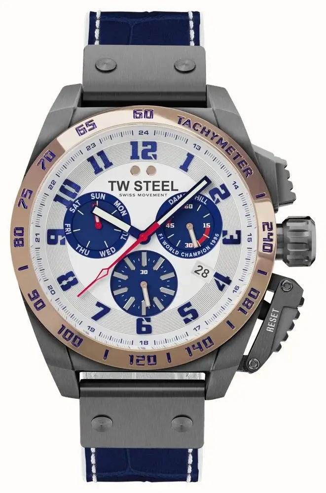 TW Steel Damon Hill Chronograph Limited Edition herenhorloge 46mm met blauw leren band, tachymeter en witte wijzerplaat.