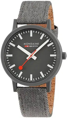 Mondaine Herenhorloge - 41mm MS141180LH uit de SBB Essence collectie met grijze wijzerplaat en stoffen band. Zwitsers design voor heren.