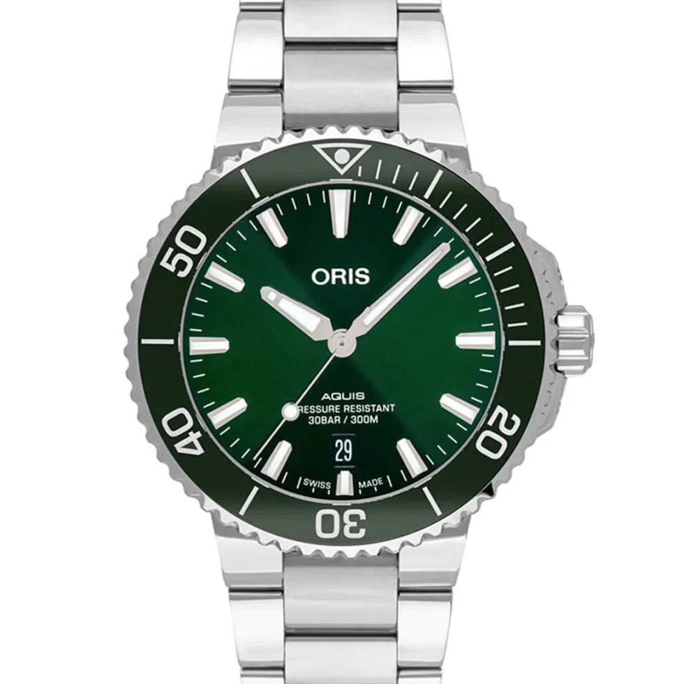 Oris Aquis Herenhorloge 41,5mm Automatisch met groene wijzerplaat en roestvrijstalen band. Luxe Swiss Made duikhorloge, waterdicht tot 300 meter.