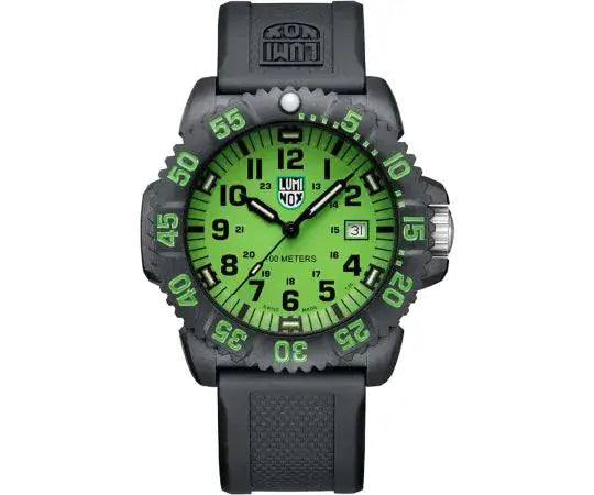 Luminox X2.2067.1 Sea Lion herenhorloge 44mm met groene wijzerplaat, robuuste zwarte kast en zwarte rubberen band, Swiss made ontwerp.